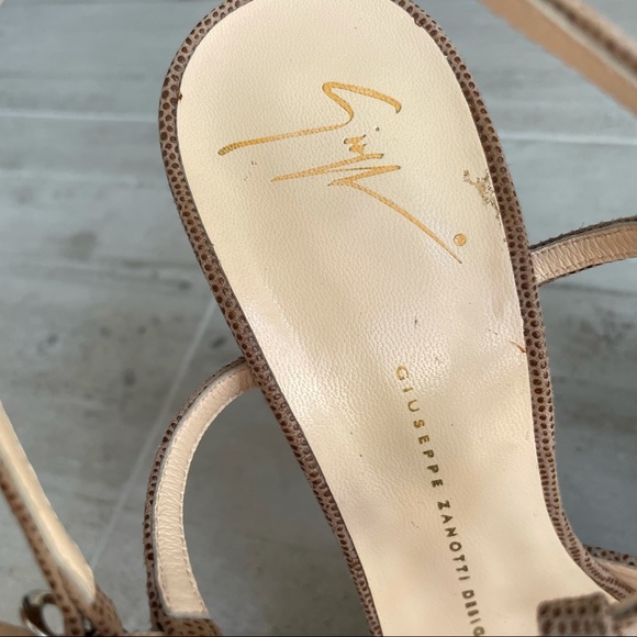 Giuseppe Zanotti Beige Pebbled Heels - Picture 7 of 11